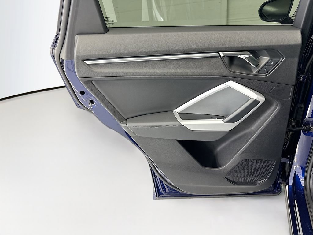 Used 2022 Audi Q3 2.0T Premium Plus w/ Premium Plus Package image 24