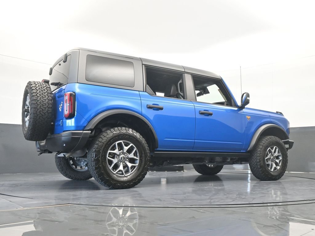 Used 2024 Ford Bronco Badlands image 60