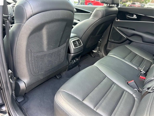 Used 2019 Kia Sorento SX image 19