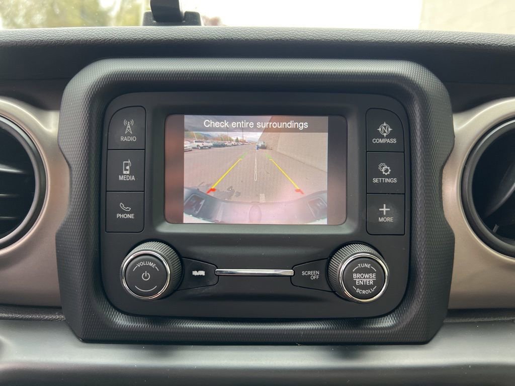 Certified 2020 Jeep Gladiator Sport image 17