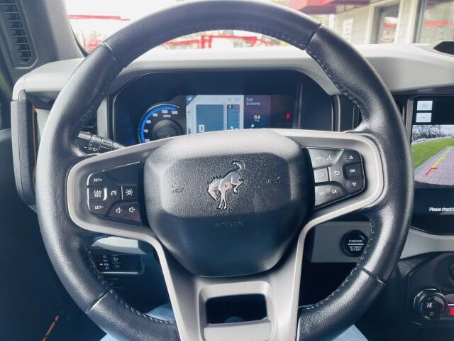 Used 2023 Ford Bronco Badlands w/ Sasquatch Package AWD/4WD image 19