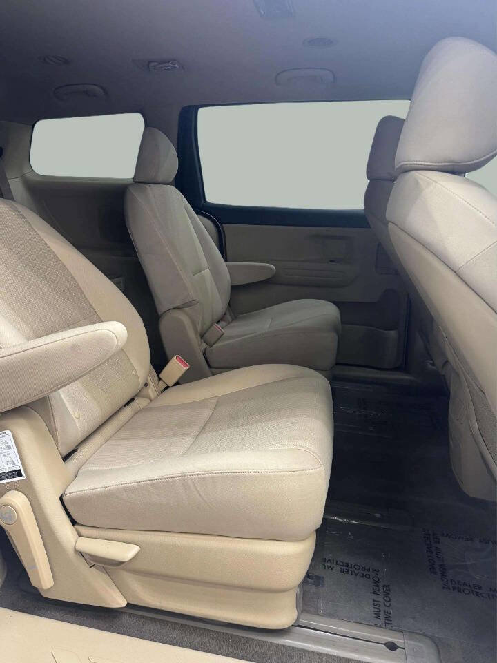 Used 2019 Kia Sedona LX FWD image 8
