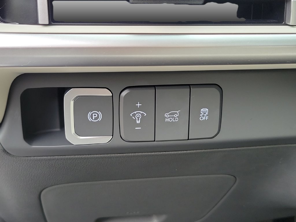 Used 2025 Hyundai Santa Fe SEL FWD image 23
