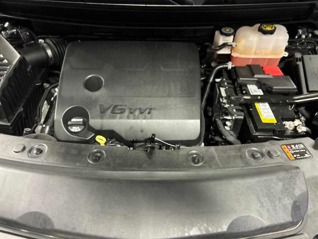 Used 2023 Buick Enclave Essence w/ LPO, Floor Liner Package FWD image 27