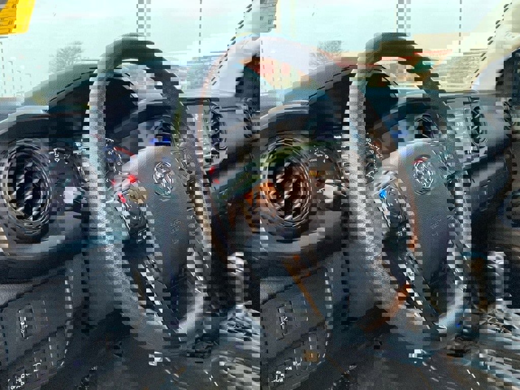 Used 2023 Toyota Tacoma SR image 9