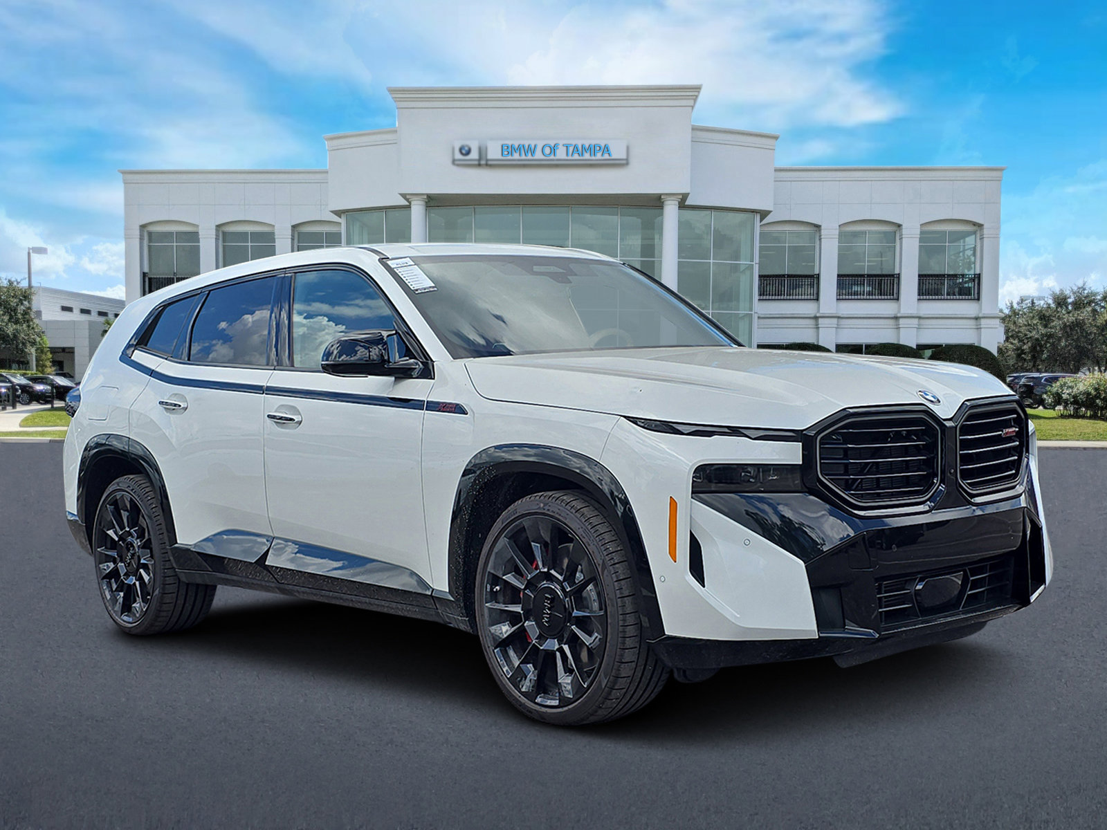 New 2026 BMW XM Label Red image 1