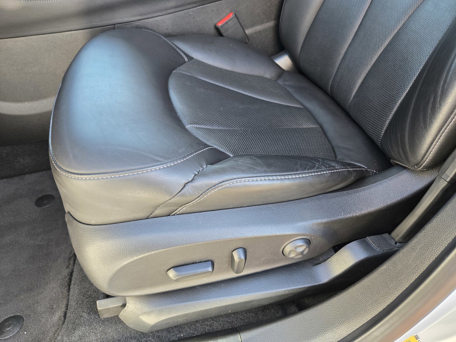 Used 2020 Buick Envision Essence image 14