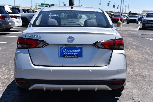Used 2021 Nissan Versa S FWD image 6