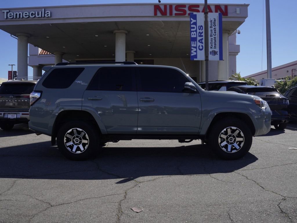 Used 2023 Toyota 4Runner TRD Off-Road Premium w/ Off Road Premium Plus Package image 3