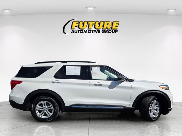 Certified 2023 Ford Explorer XLT w/ Equipment Group 202A image 3