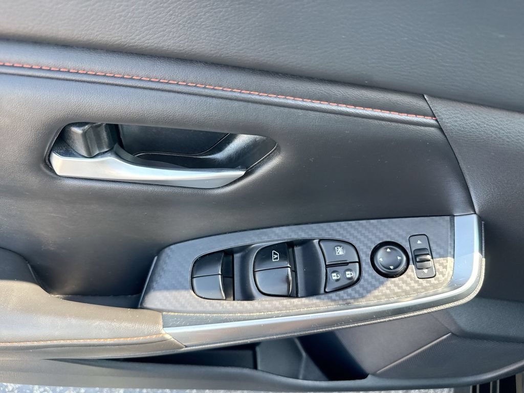 Used 2025 Nissan Sentra SR FWD image 26