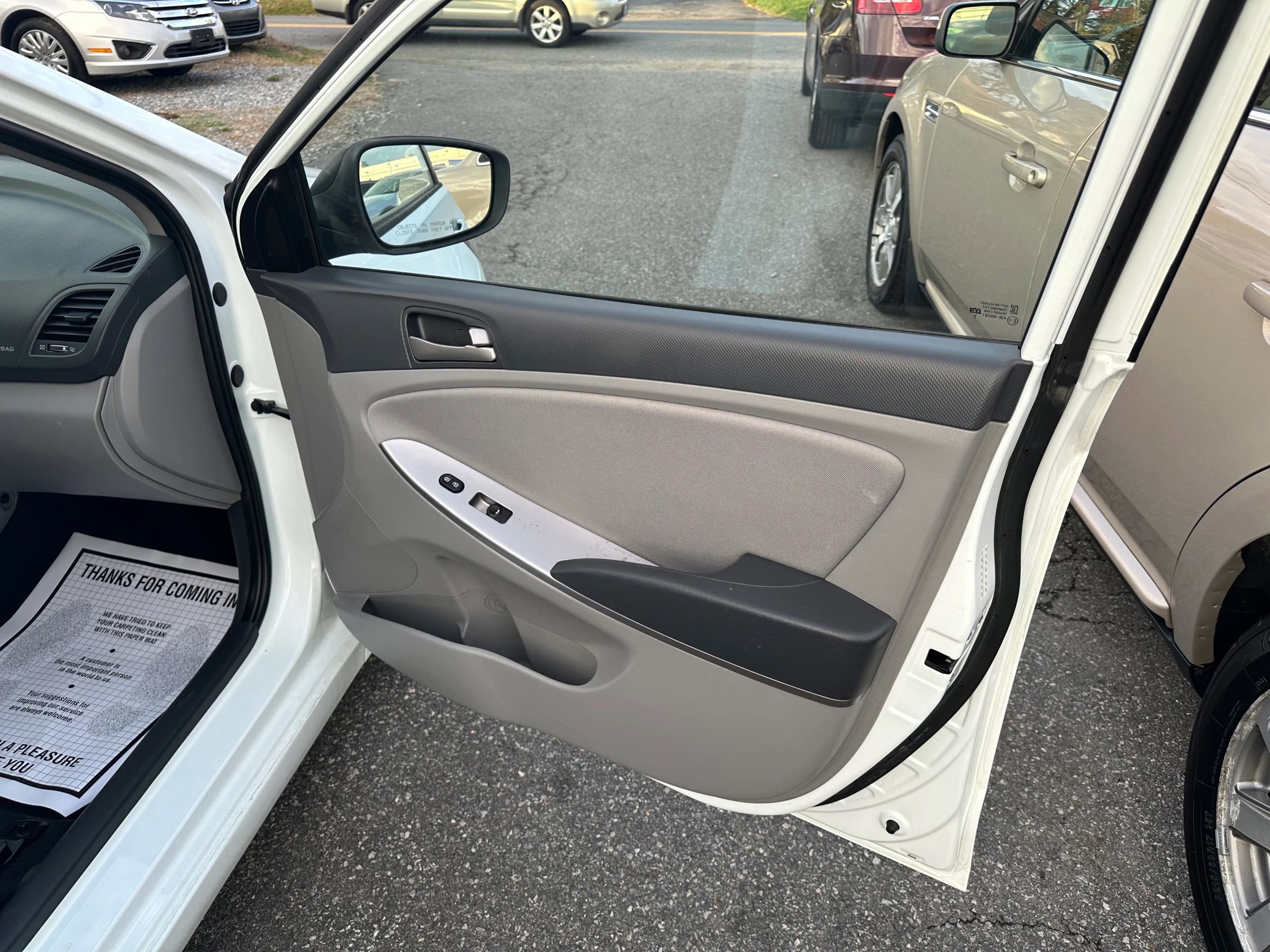 Used 2015 Hyundai Accent GS image 23