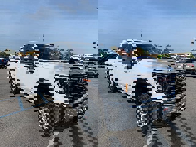 New 2026 GMC Sierra 2500 SLE w/ SLE Value Package; image 4