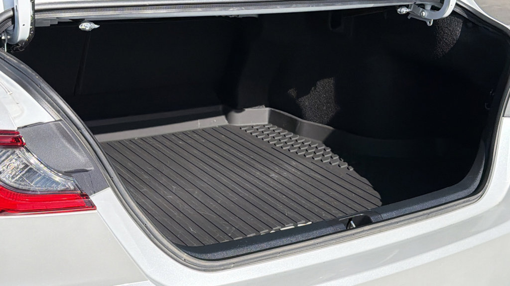 Used 2025 Toyota Camry XLE image 27