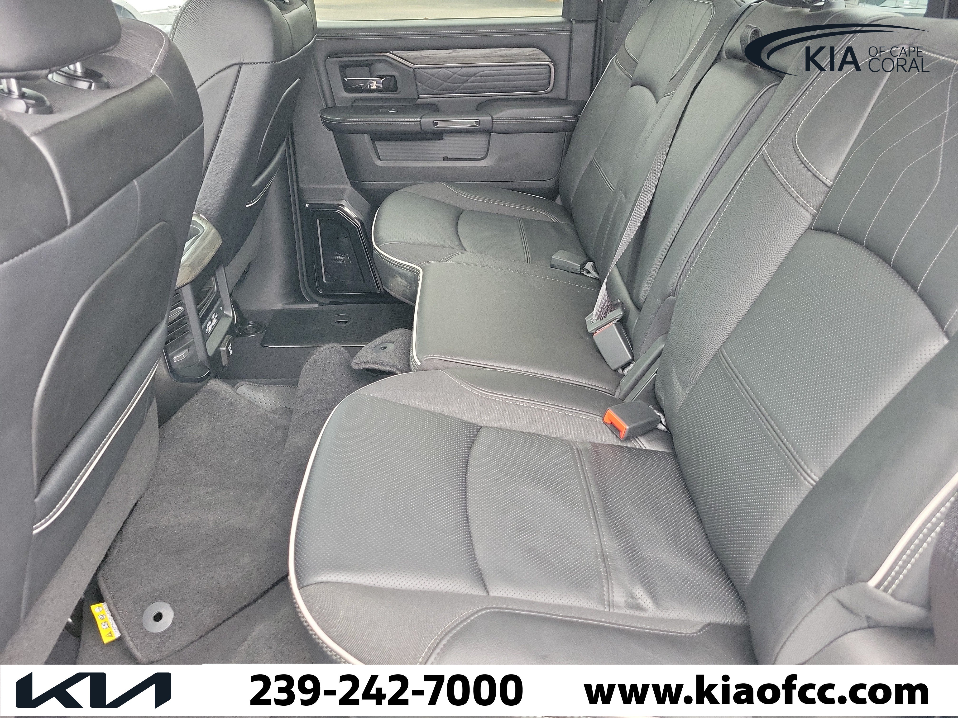 Used 2025 RAM 2500 Limited AWD/4WD image 11