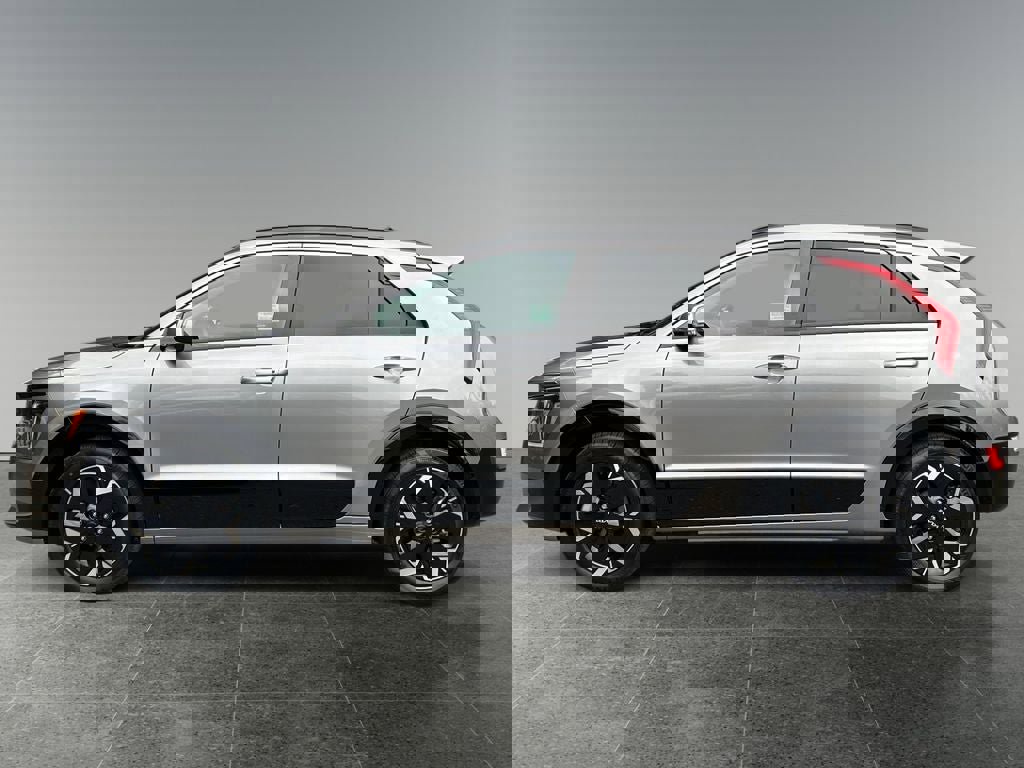 Used 2023 Kia Niro Wind FWD image 5