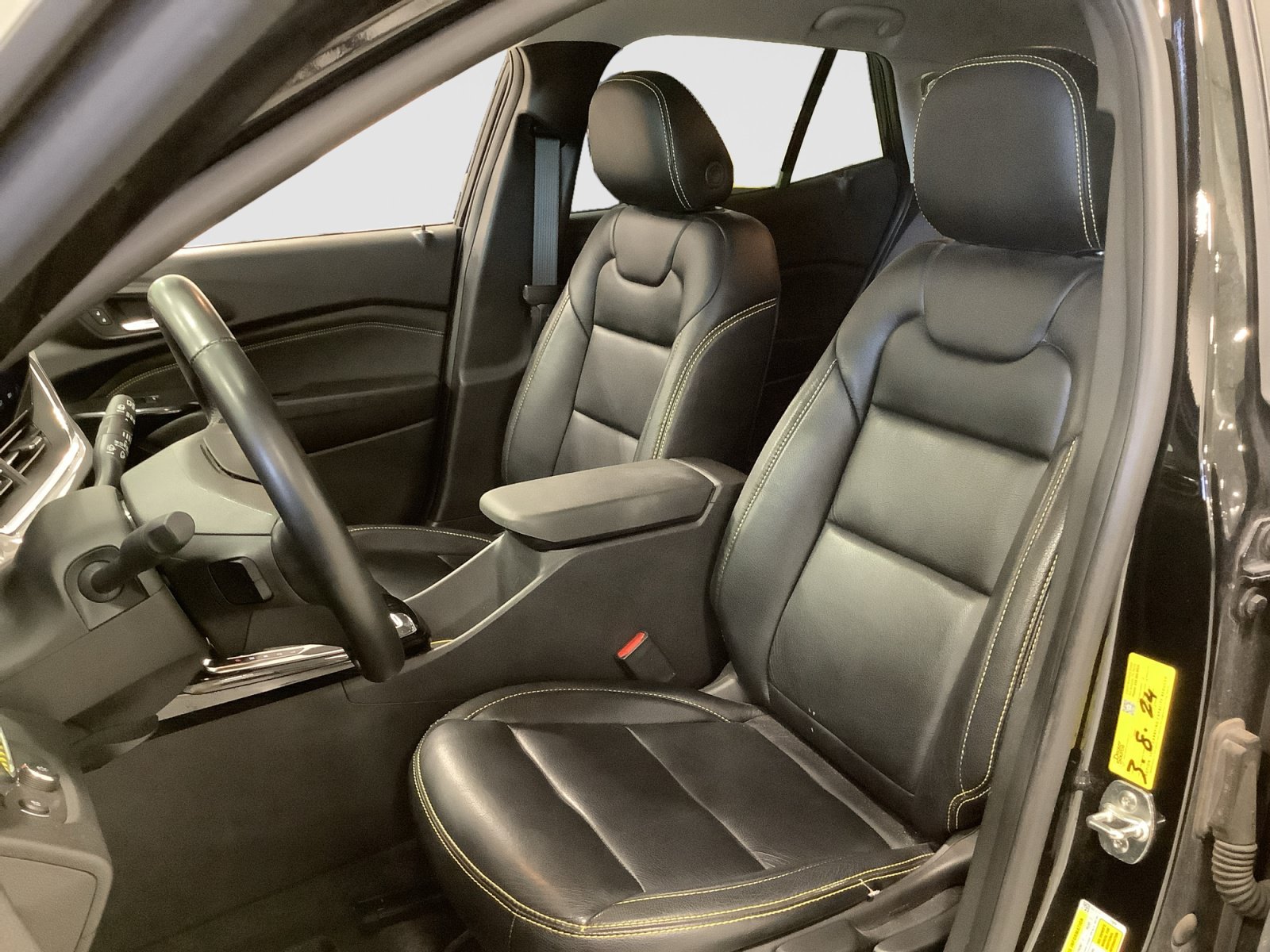 Used 2024 Chevrolet Trax LT w/ Driver Confidence Package FWD image 12