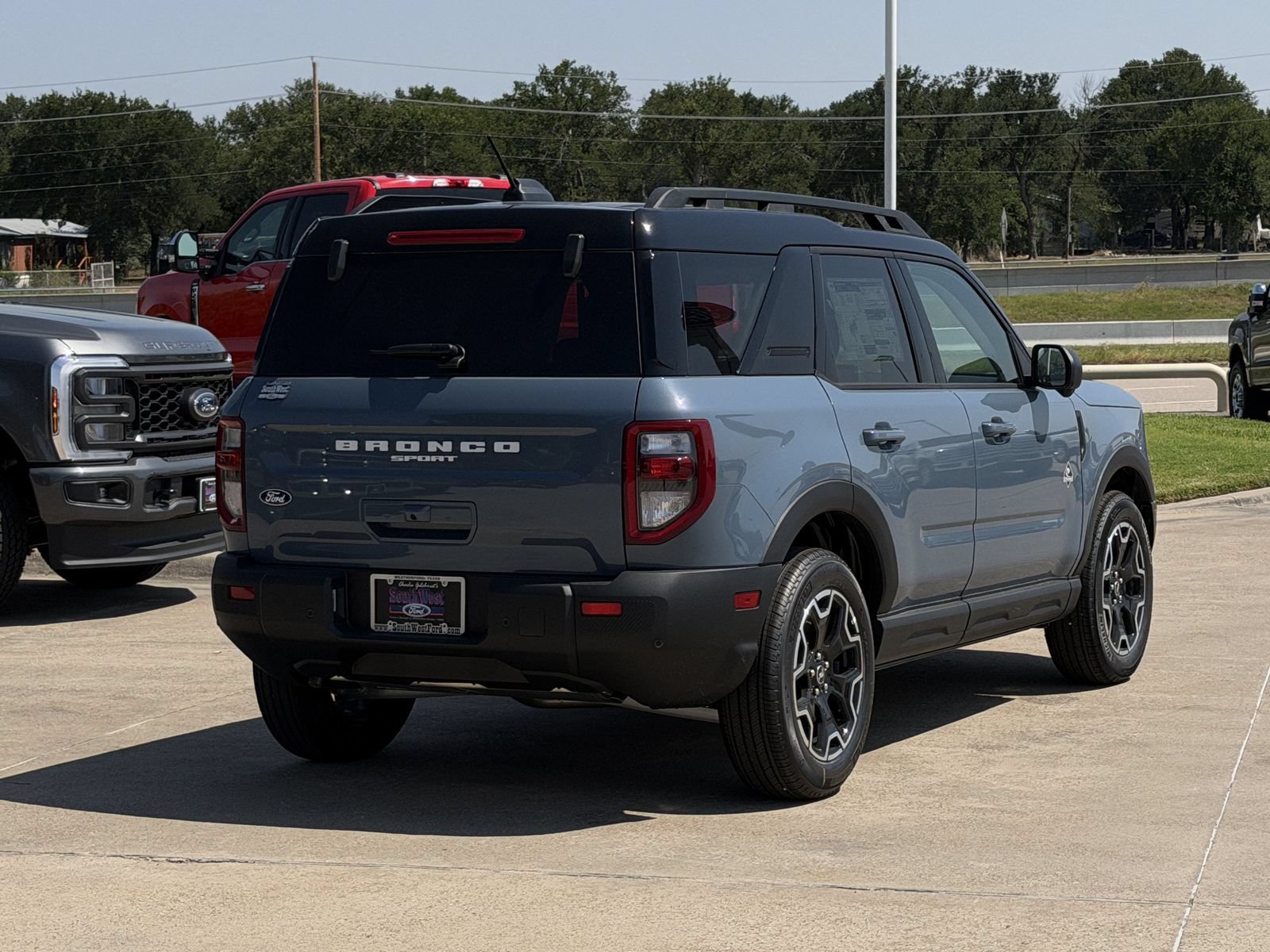 New 2026 Ford Bronco Sport Outer Banks w/ Outer Banks Tech Package+ AWD/4WD image 4