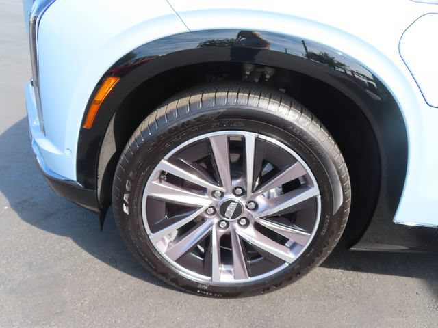 Used 2026 Cadillac Vistiq Sport w/ LPO, Floor Liner Package AWD/4WD image 8
