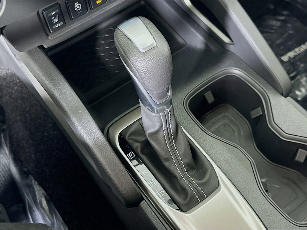 Used 2025 Nissan Frontier SV w/ SV Convenience Package image 31