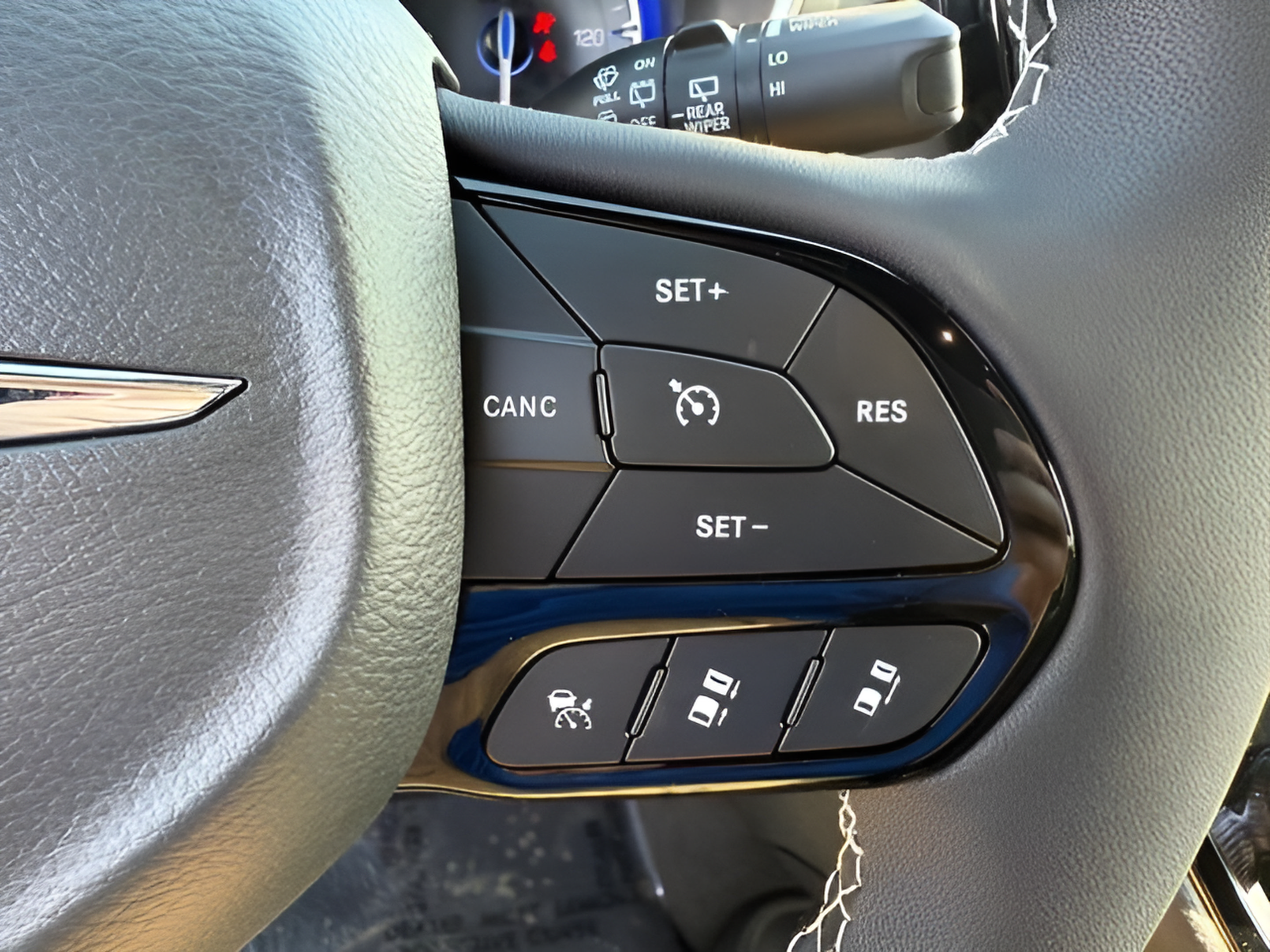 New 2026 Chrysler Pacifica Select w/ S Appearance Package FWD image 21