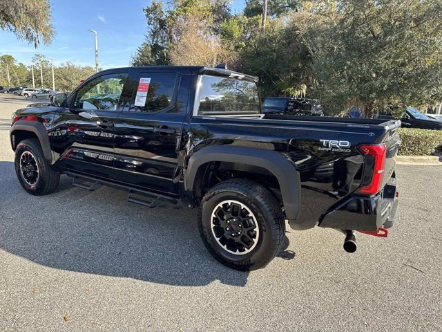 Certified 2025 Toyota Tacoma TRD Off-Road image 4