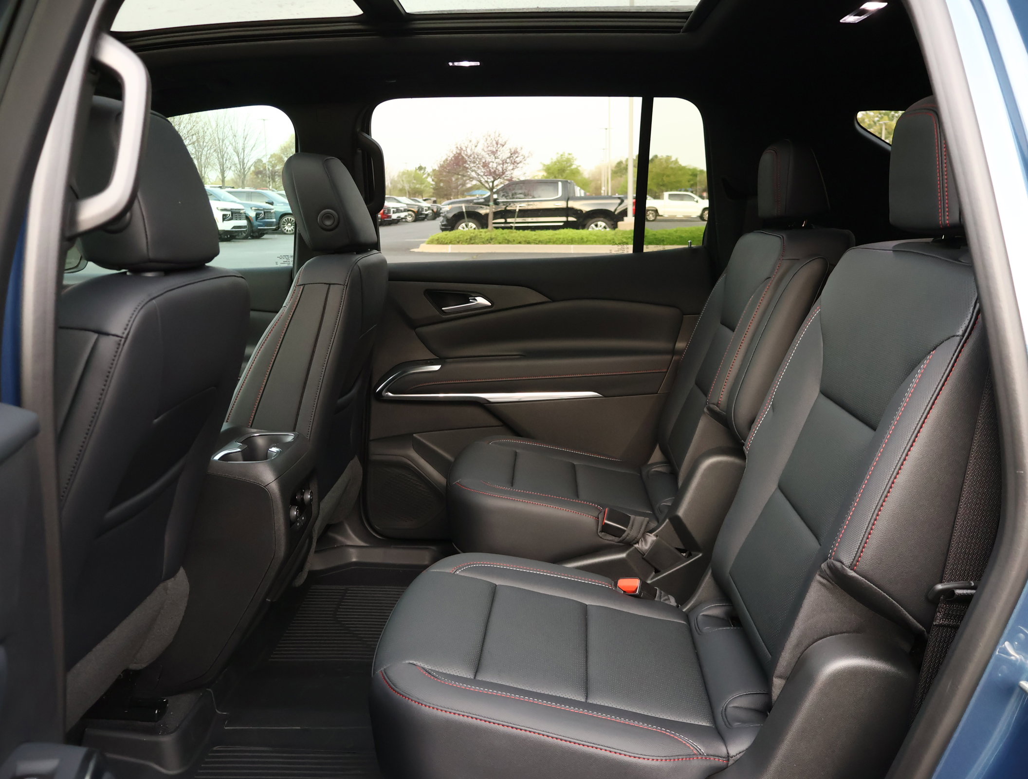 New 2026 Chevrolet Traverse Z71 w/ LPO, Floor Liner Package image 22