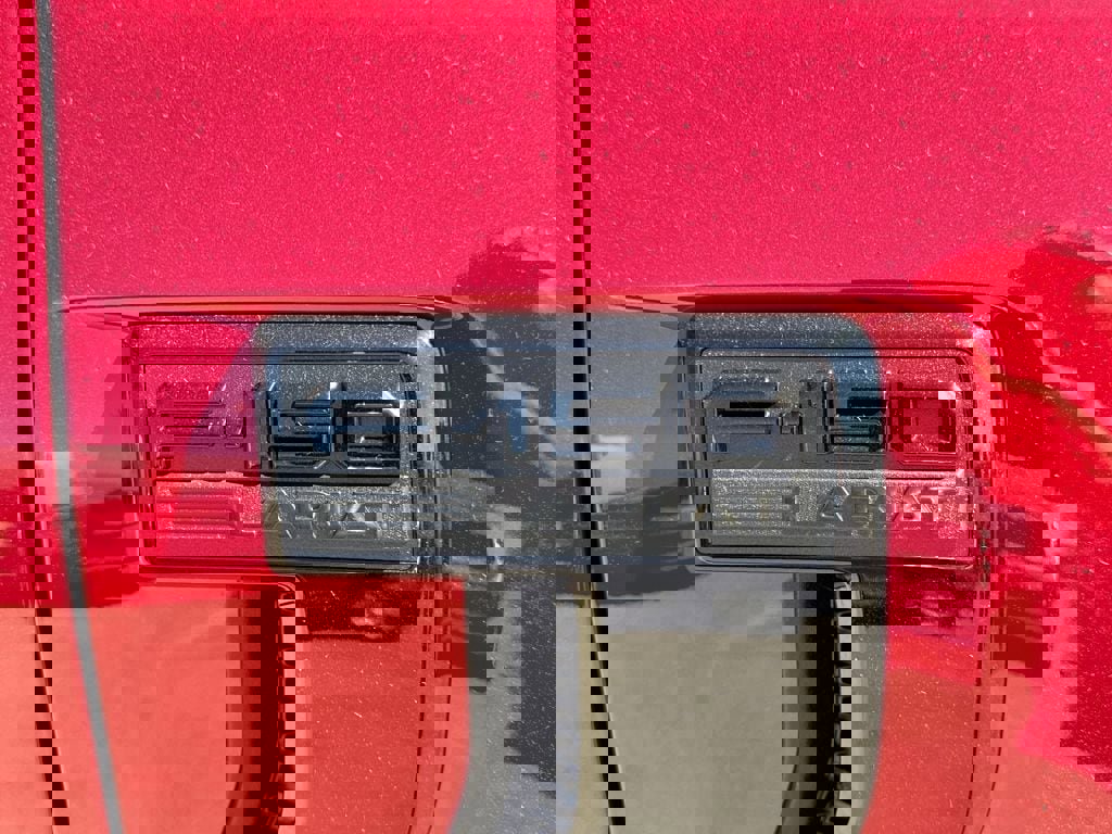 New 2025 Ford F150 Lariat w/ Equipment Group 501A Mid image 21