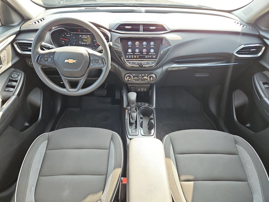 Used 2023 Chevrolet TrailBlazer LT w/ Convenience Package AWD/4WD image 11