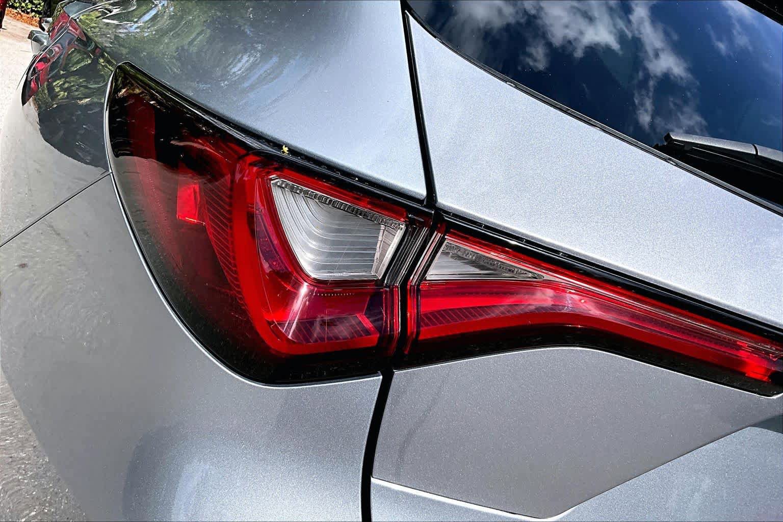 Used 2022 Acura MDX SH-AWD w/ Advance Package image 29