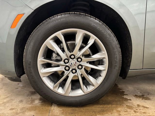 Used 2024 Buick Enclave Avenir w/ Avenir Technology Package AWD/4WD image 8