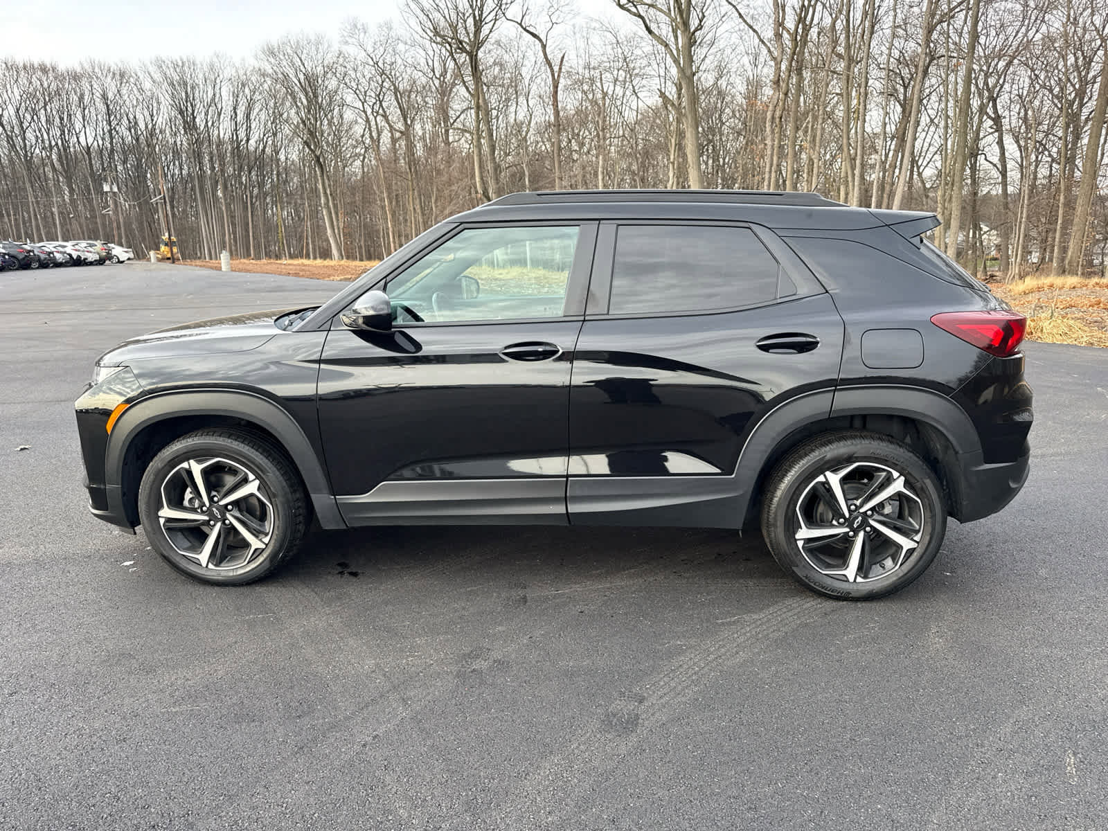Used 2023 Chevrolet TrailBlazer RS w/ Sun and Liftgate Package image 5