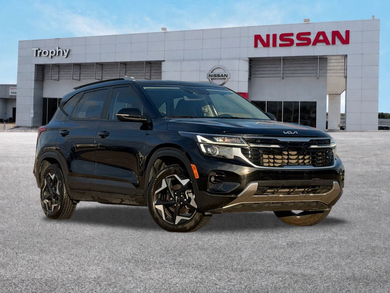 Used 2025 Kia Seltos S FWD image 1