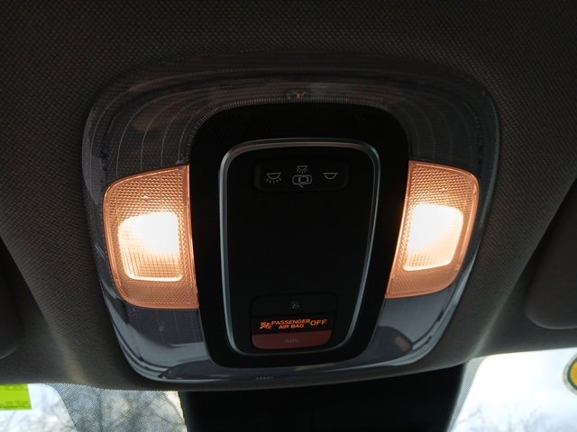 Used 2023 Hyundai Elantra SEL image 13