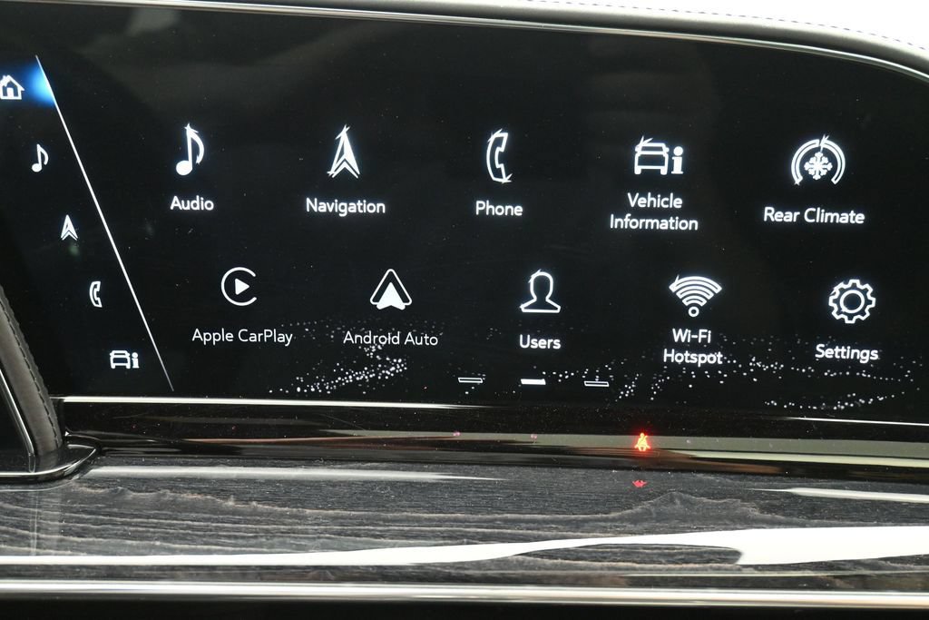 Used 2021 Cadillac Escalade Premium Luxury w/ Driver Assist Tech Package AWD/4WD image 16