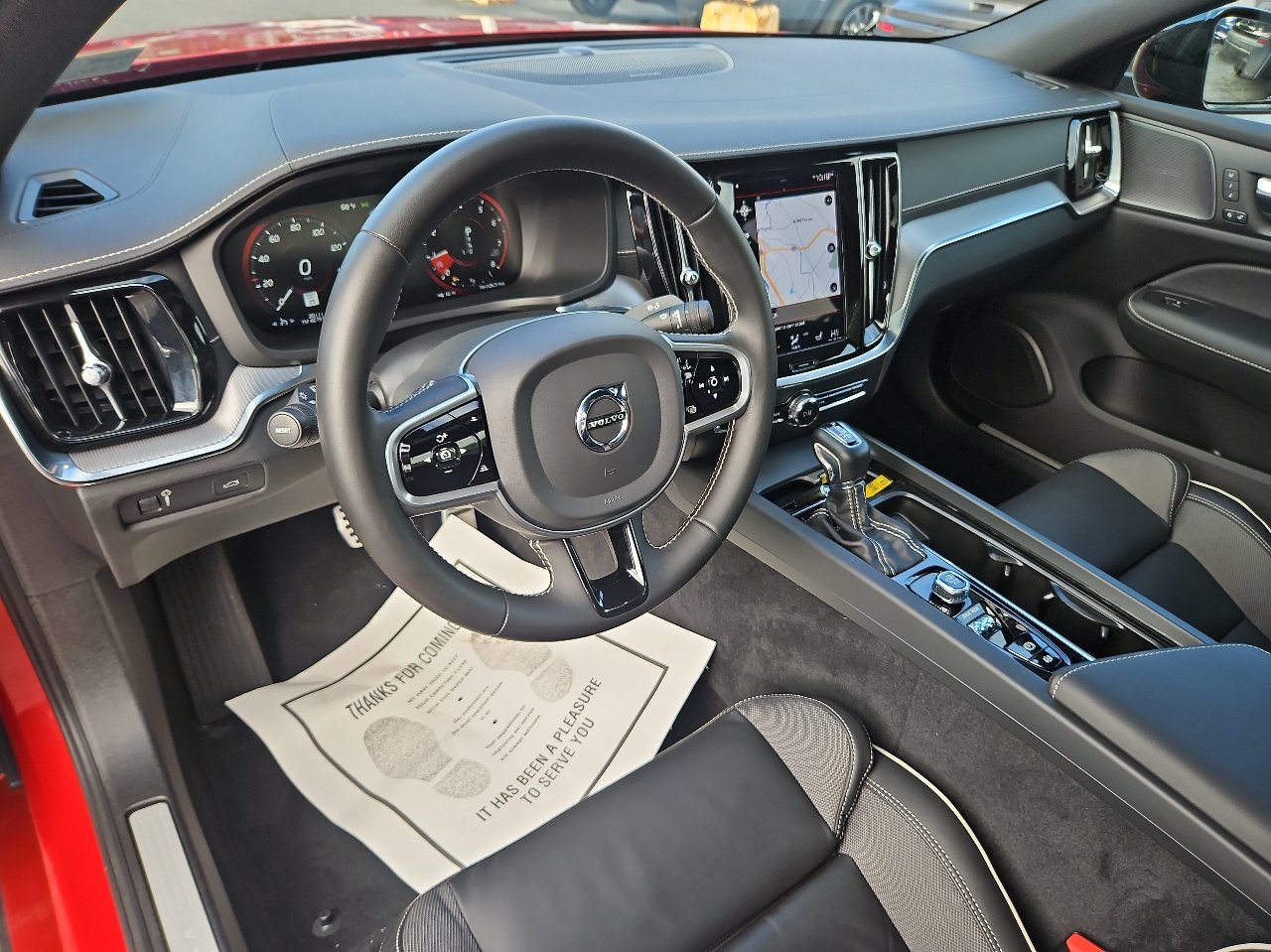 Used 2021 Volvo S60 T6 R-Design image 16
