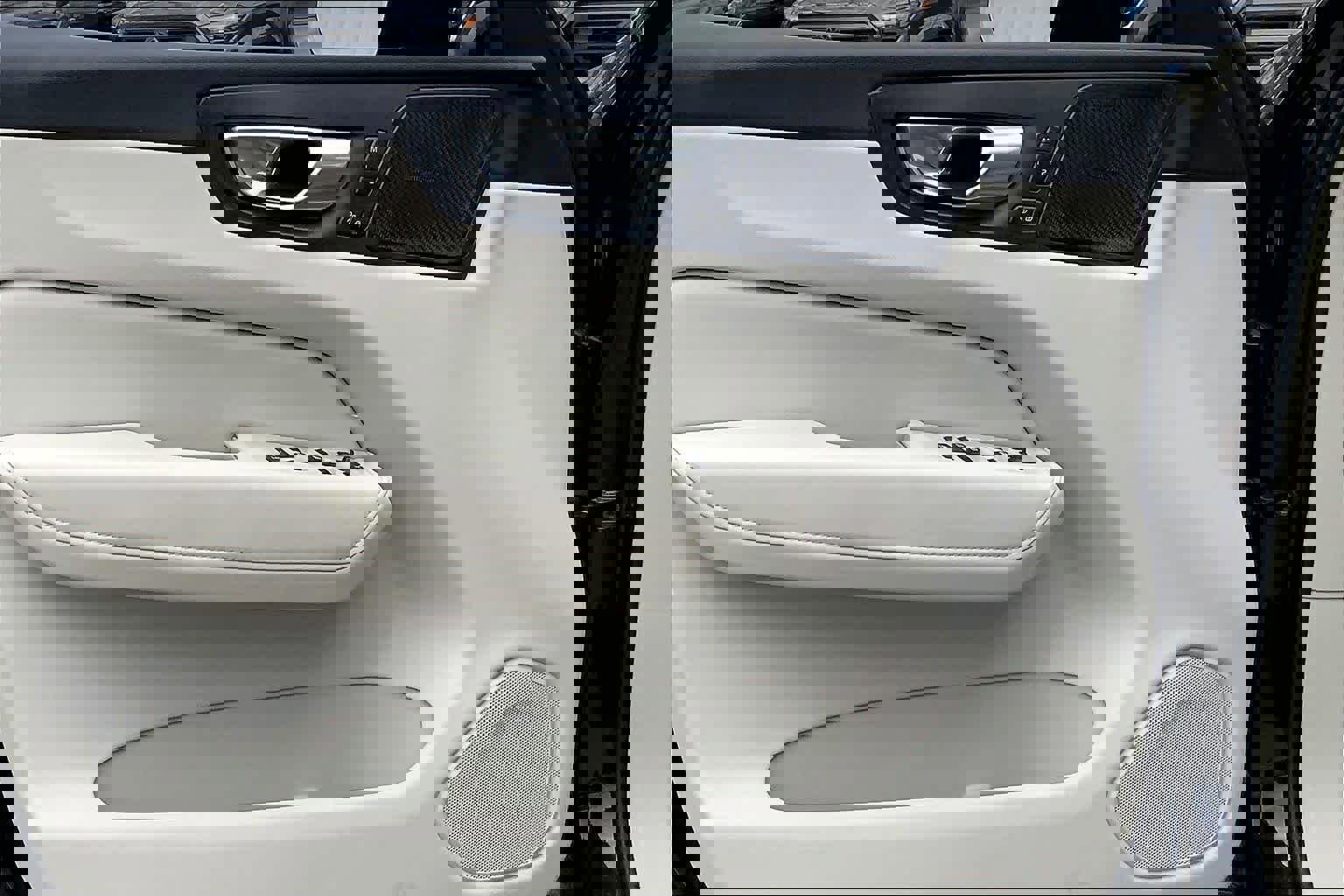 Used 2022 Volvo XC60 B5 Inscription w/ Advanced Package image 22