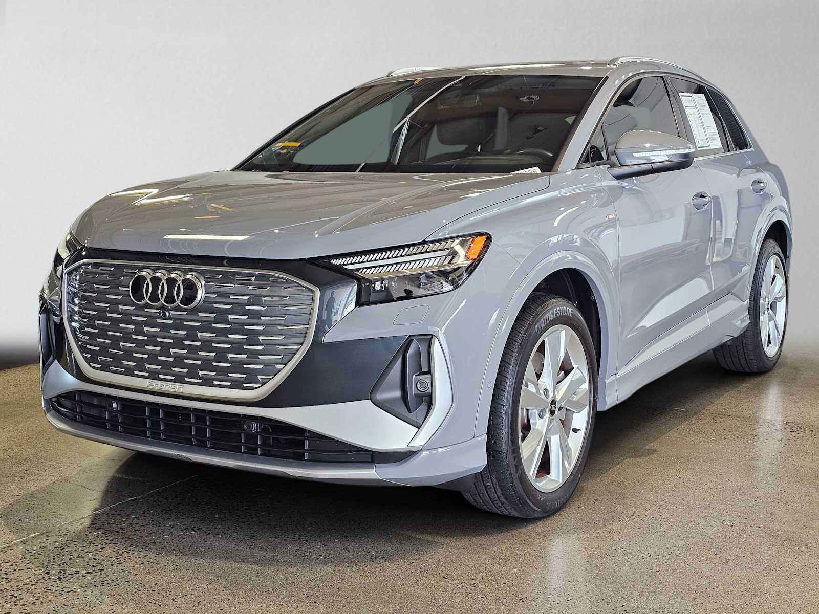 Used 2023 Audi Q4 e-tron Prestige AWD/4WD image 7