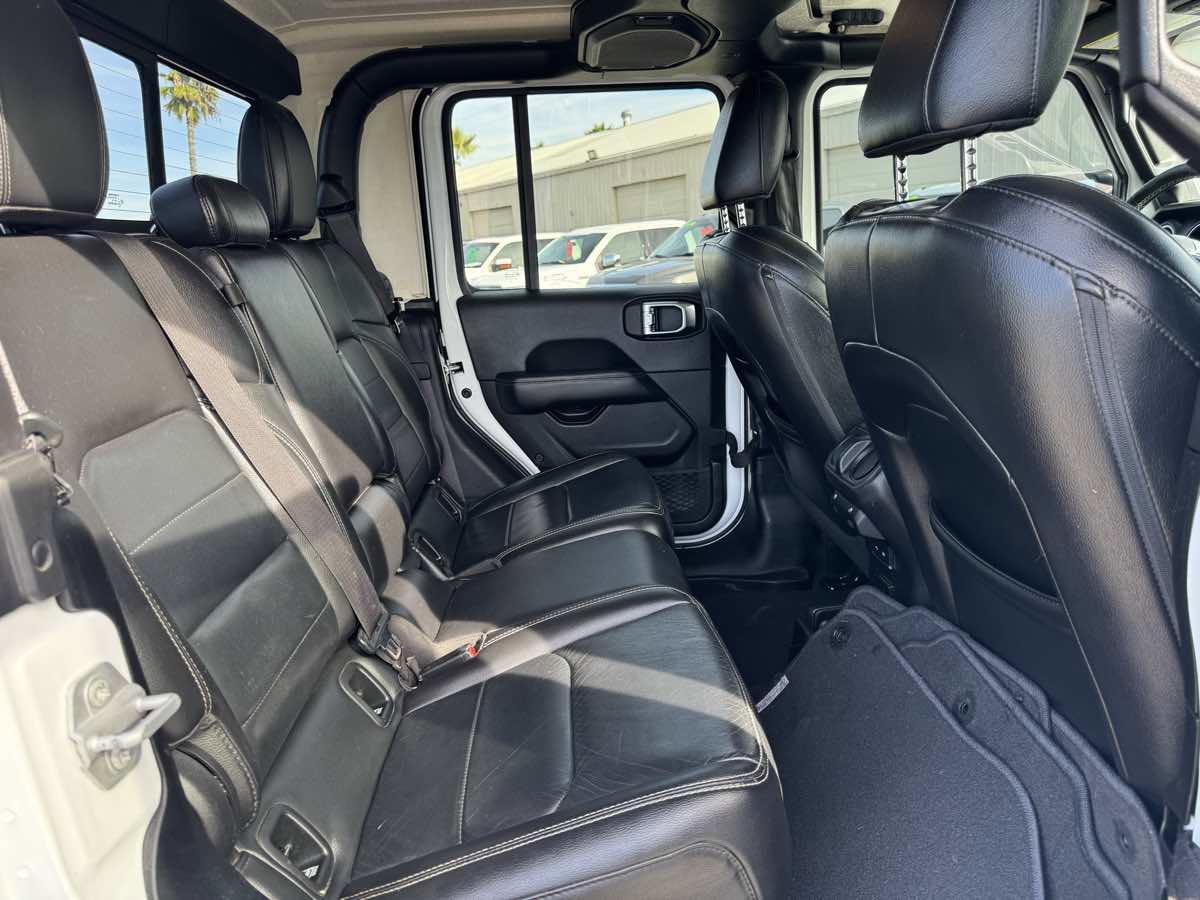 Used 2020 Jeep Gladiator Overland image 20