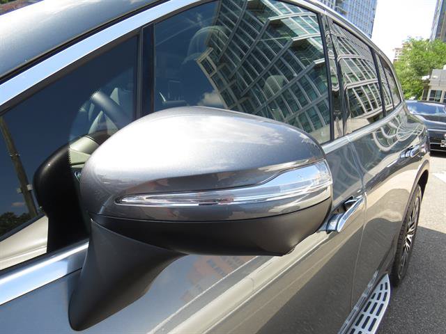 Certified 2023 Mercedes-Benz EQS 450+ 4MATIC SUV w/ Exclusive Trim Package image 29