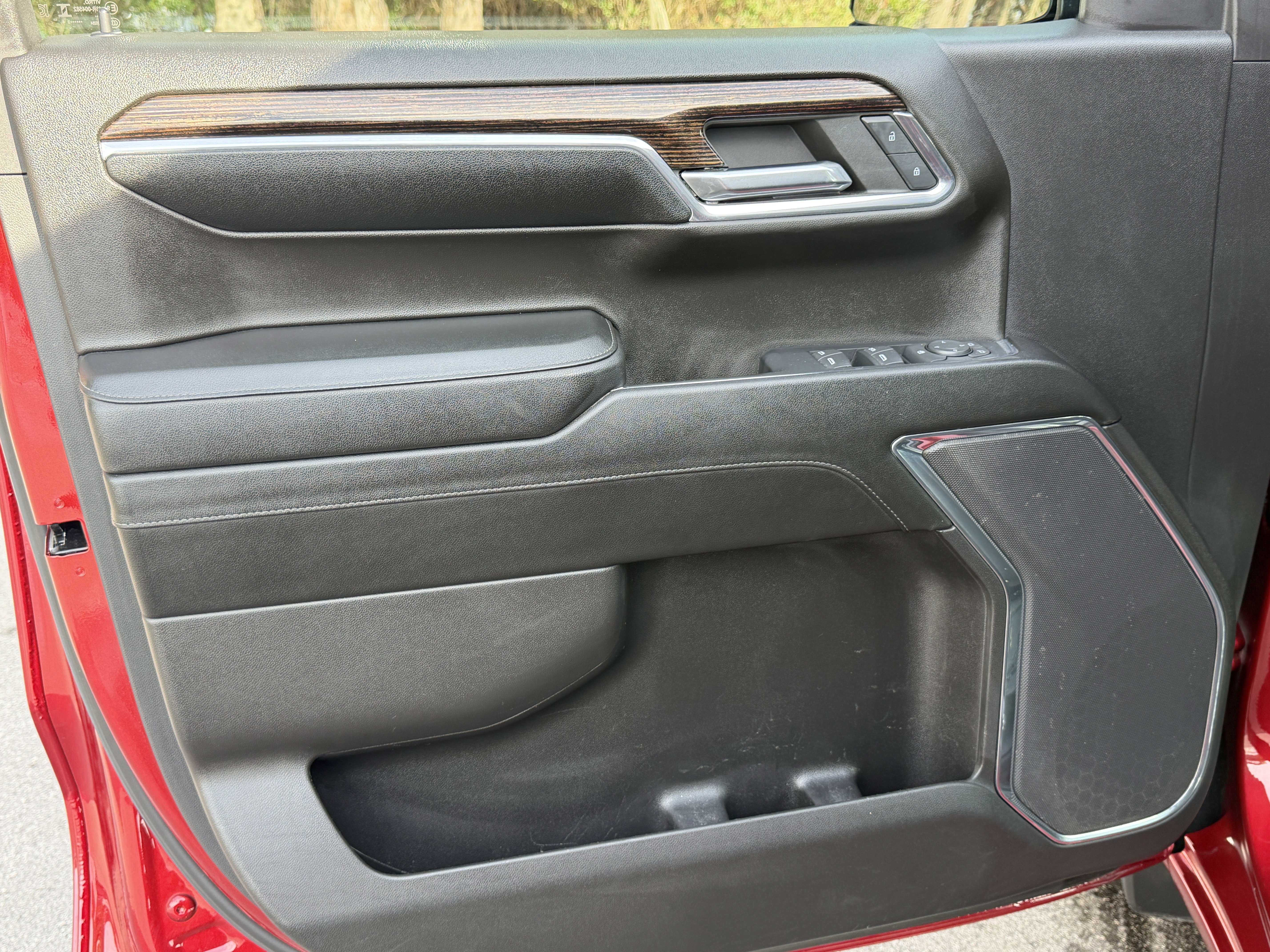 Used 2024 GMC Sierra 1500 Elevation image 13