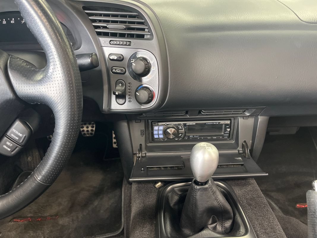 Used 2000 Honda S2000 image 59