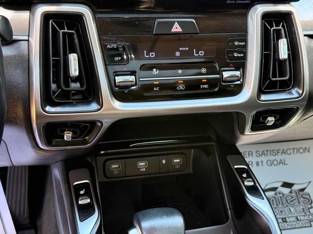 Used 2023 Kia Sorento S w/ Panoramic Sunroof Package FWD image 20