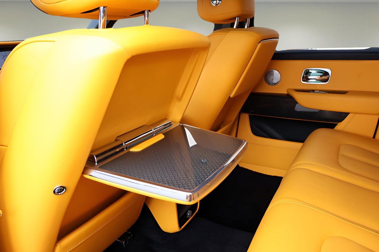 Certified 2023 Rolls-Royce Cullinan Black Badge image 17