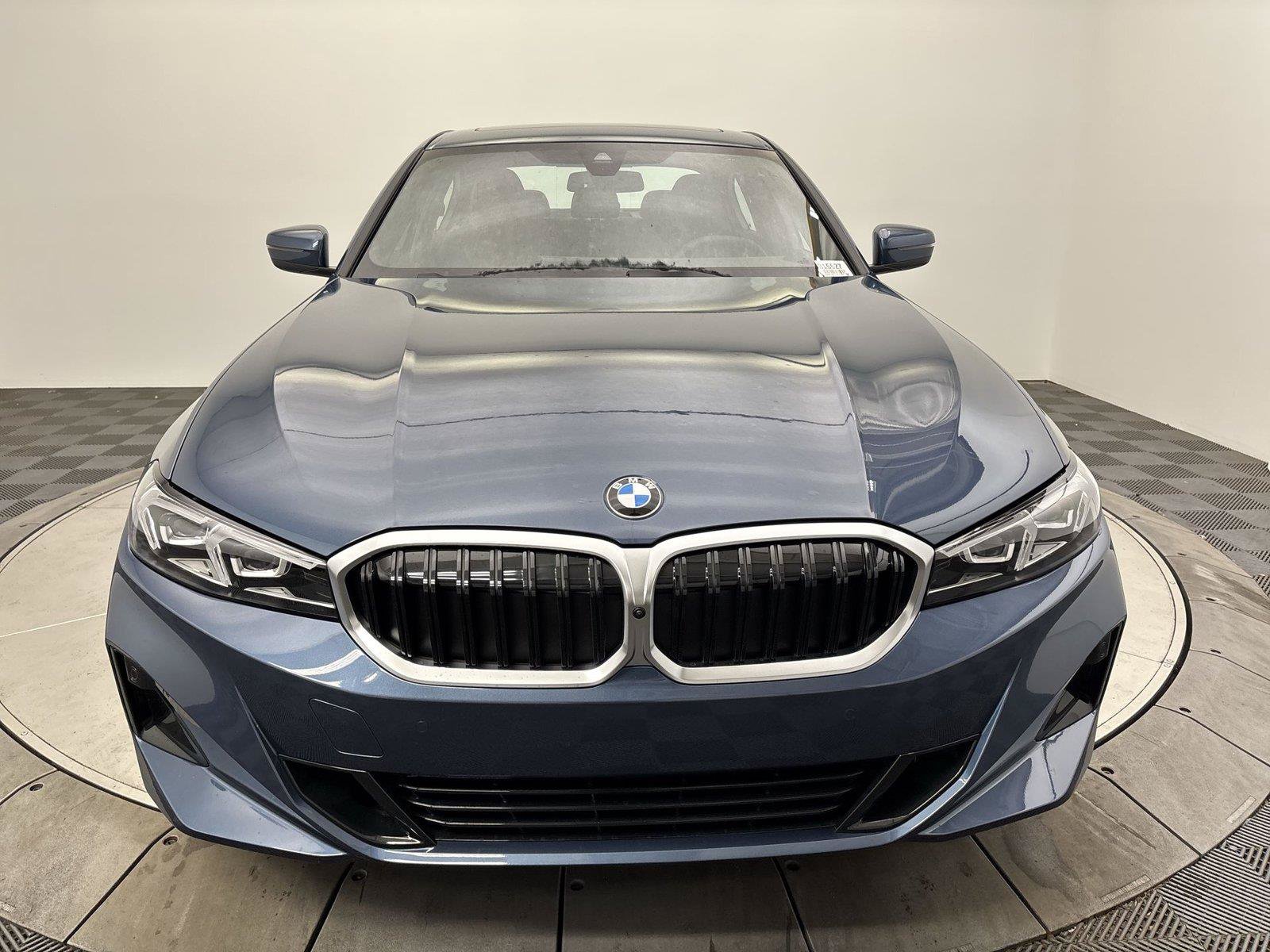 New 2026 BMW 330i xDrive Sedan w/ Convenience Package AWD/4WD image 14