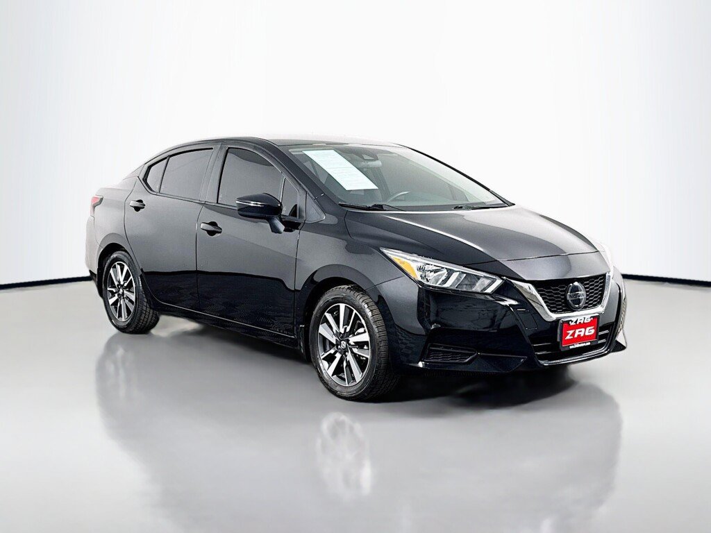 Used 2020 Nissan Versa SV FWD image 7