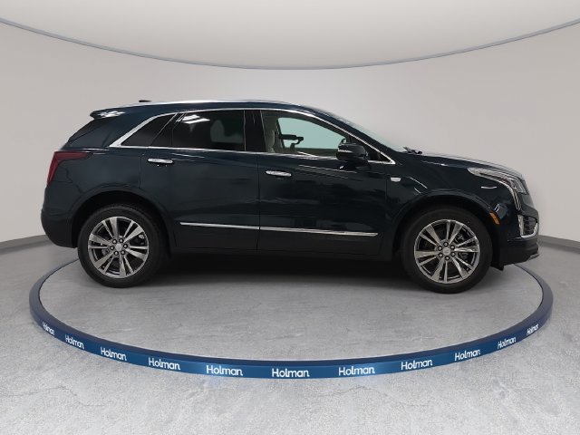New 2026 Cadillac XT5 Premium Luxury w/ LPO, Floor Liner Package AWD/4WD image 4