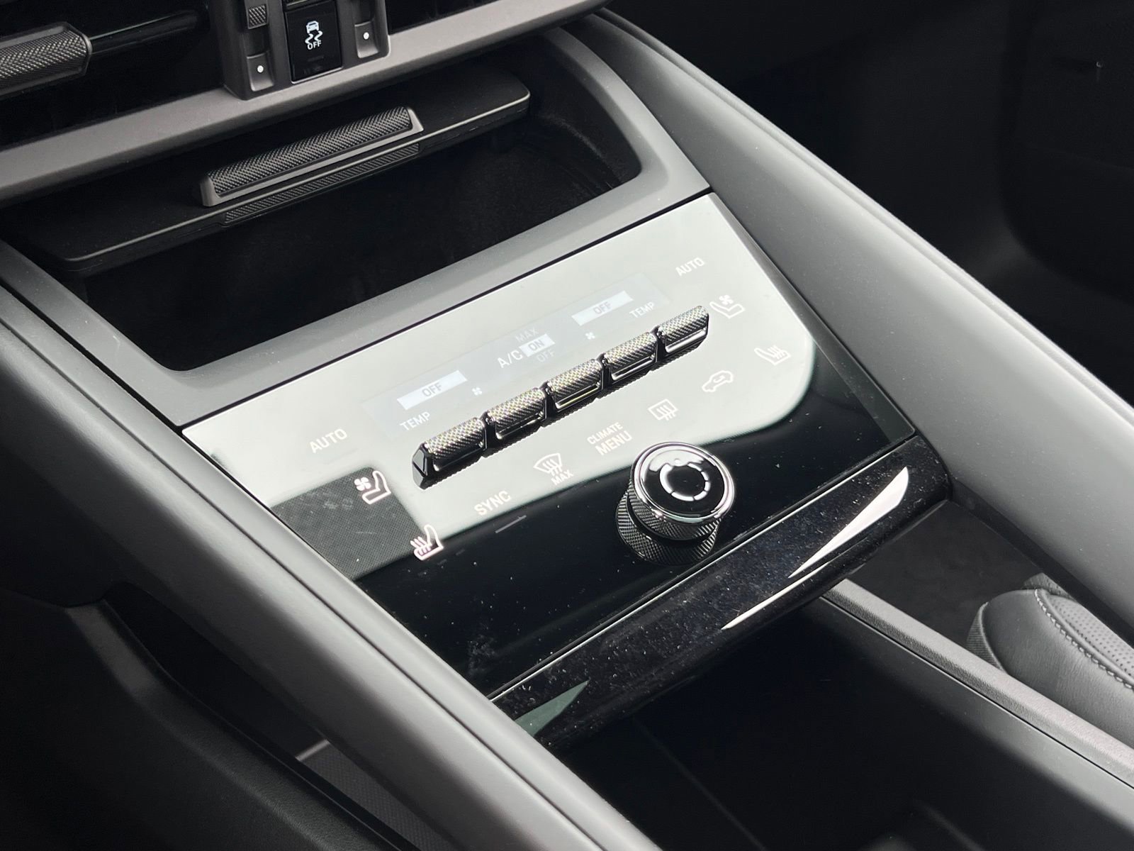 New 2026 Porsche Macan 4 Electric AWD/4WD image 27