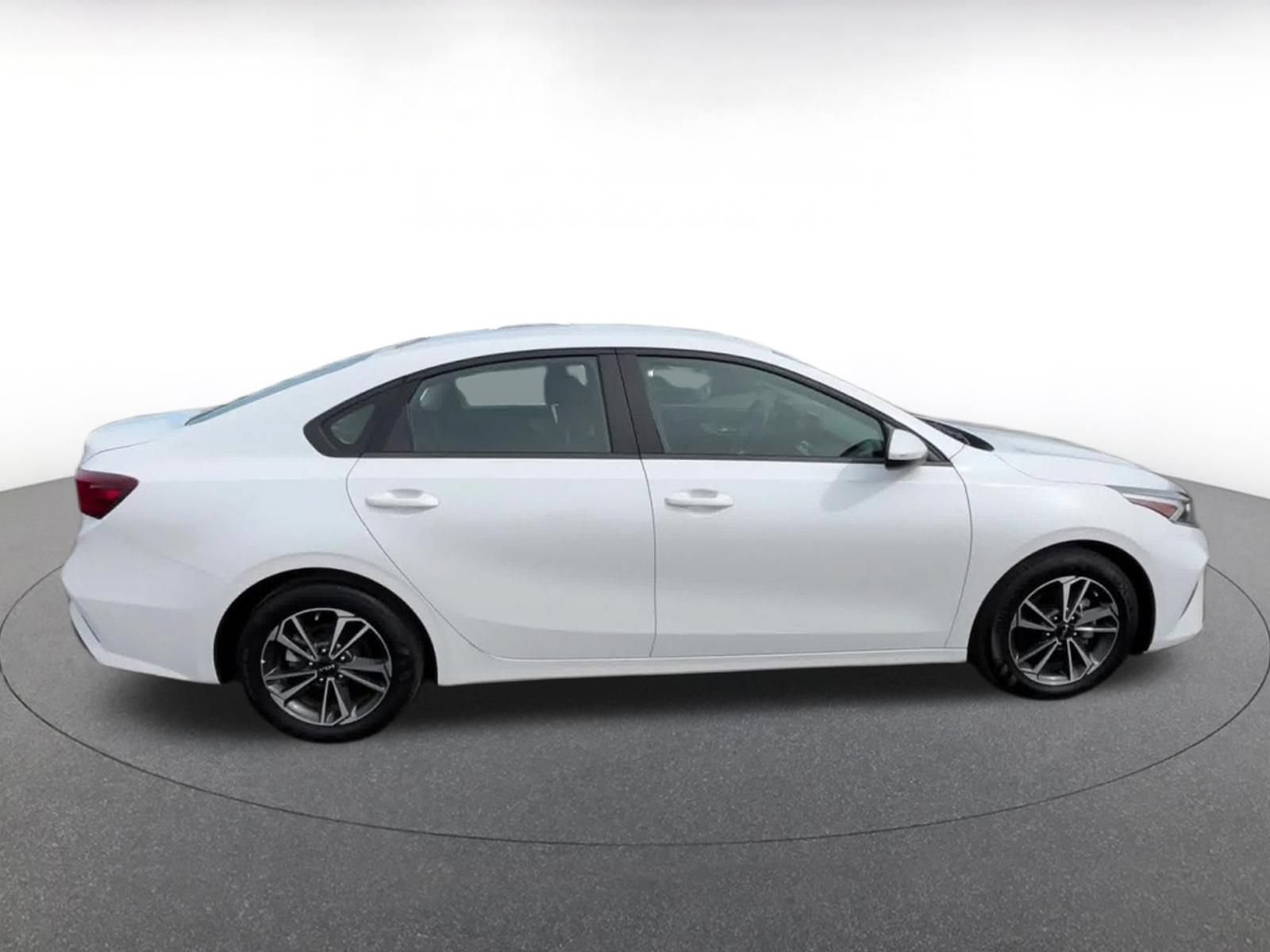 Used 2024 Kia Forte LXS FWD image 15