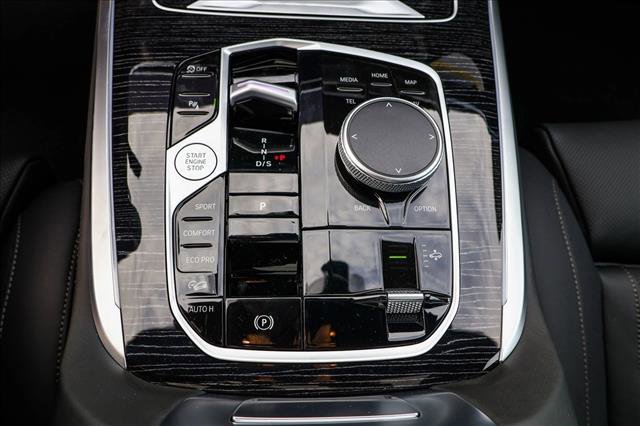 Used 2025 BMW X7 M60i image 20